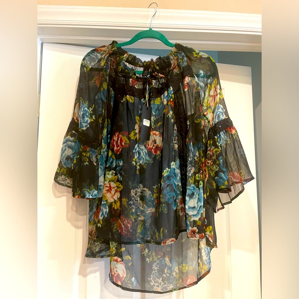 NWT Buckle Top